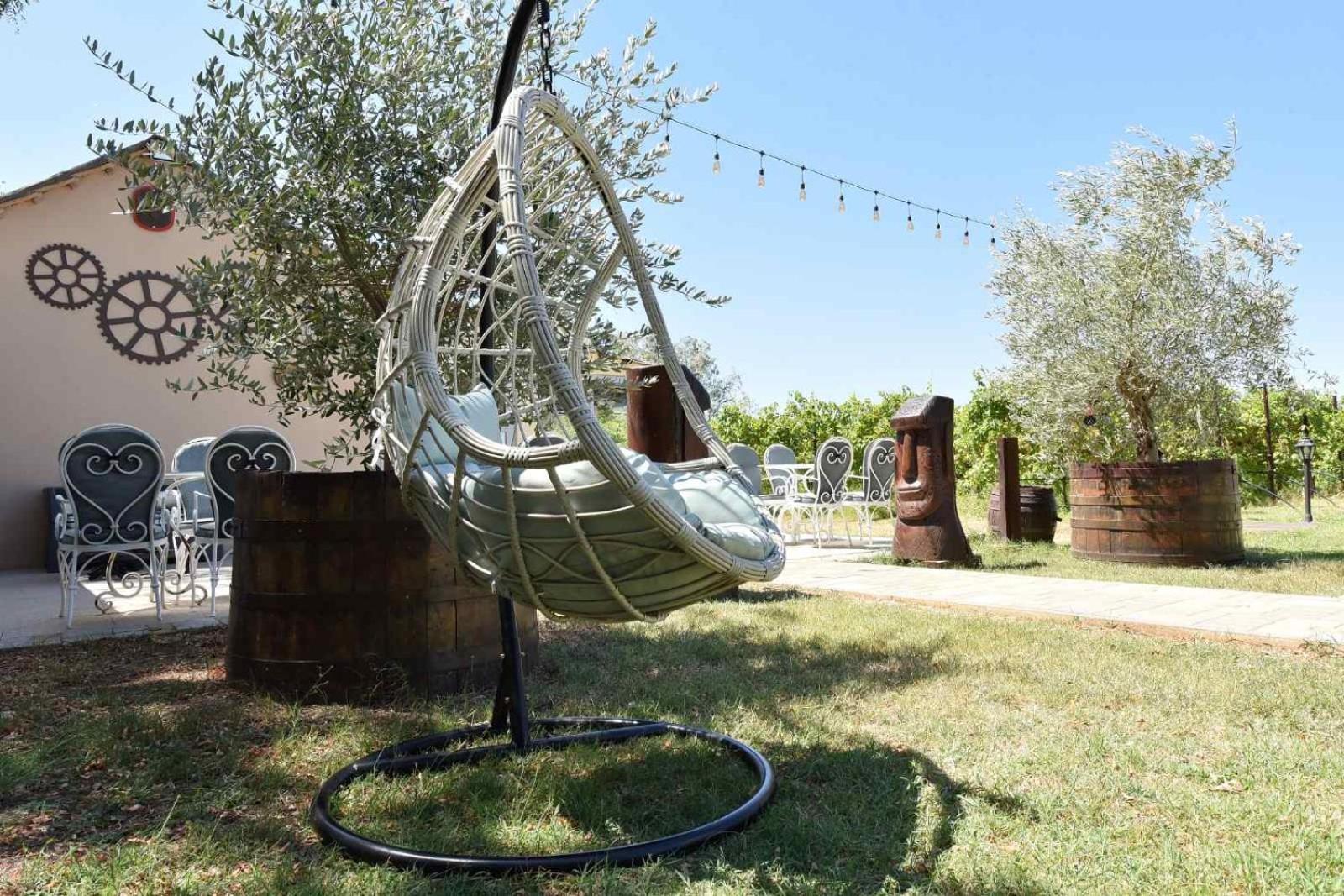 Airport Apartments Tri Hrasta Podgorica Bagian luar foto